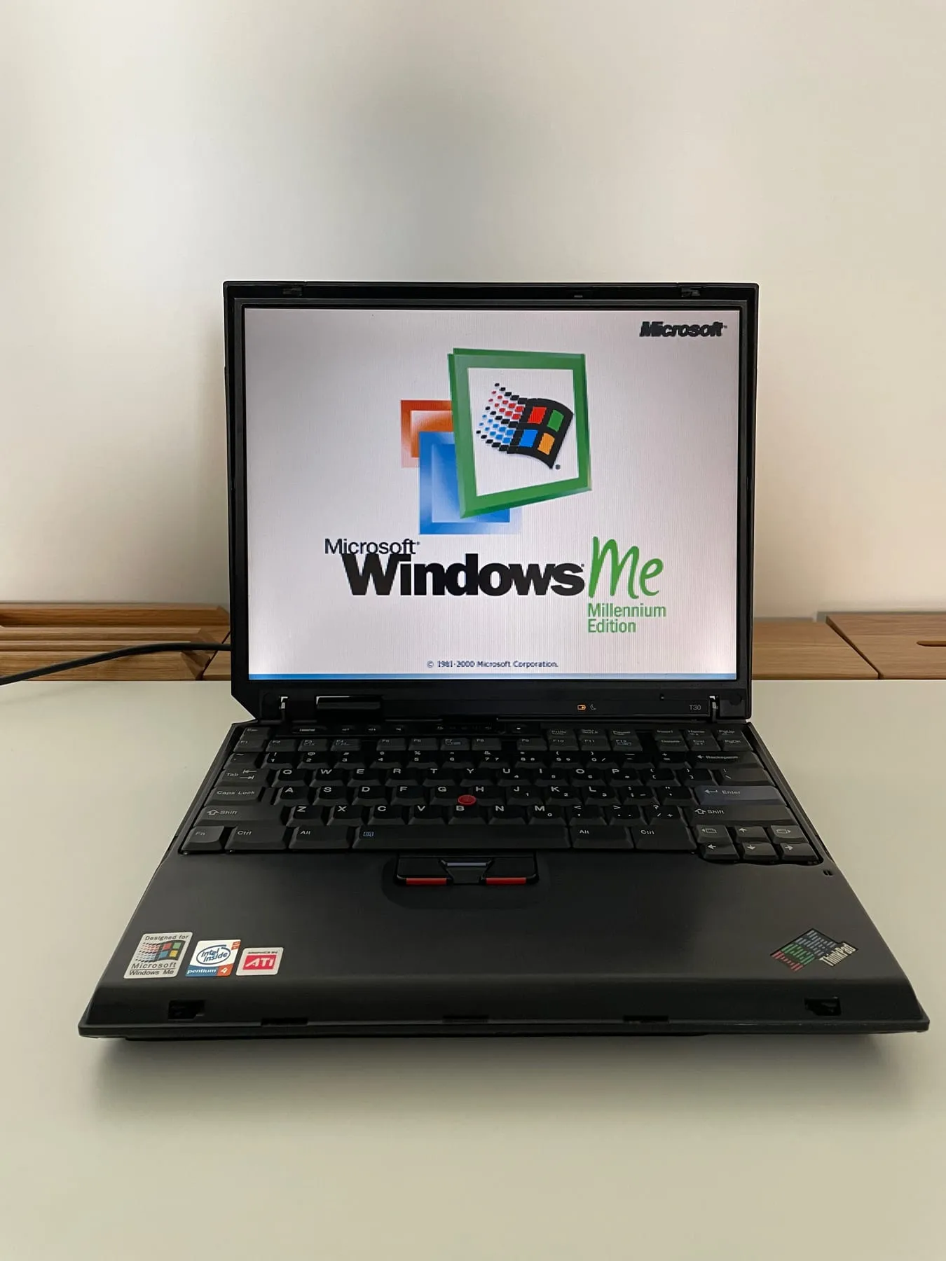 IBM ThinkPad T30 (Windows Me)