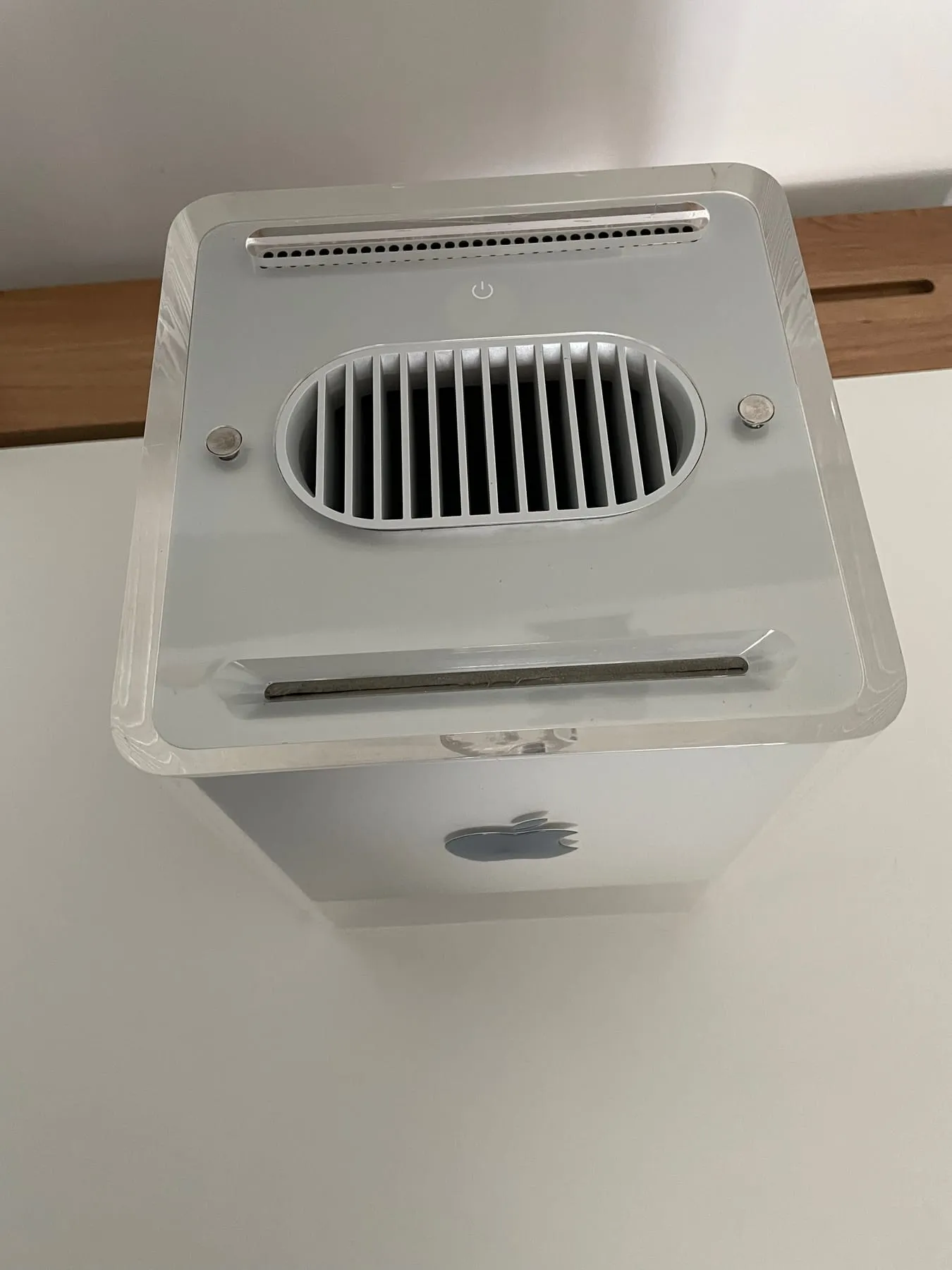 Apple Power Mac G4 Cube — top vent