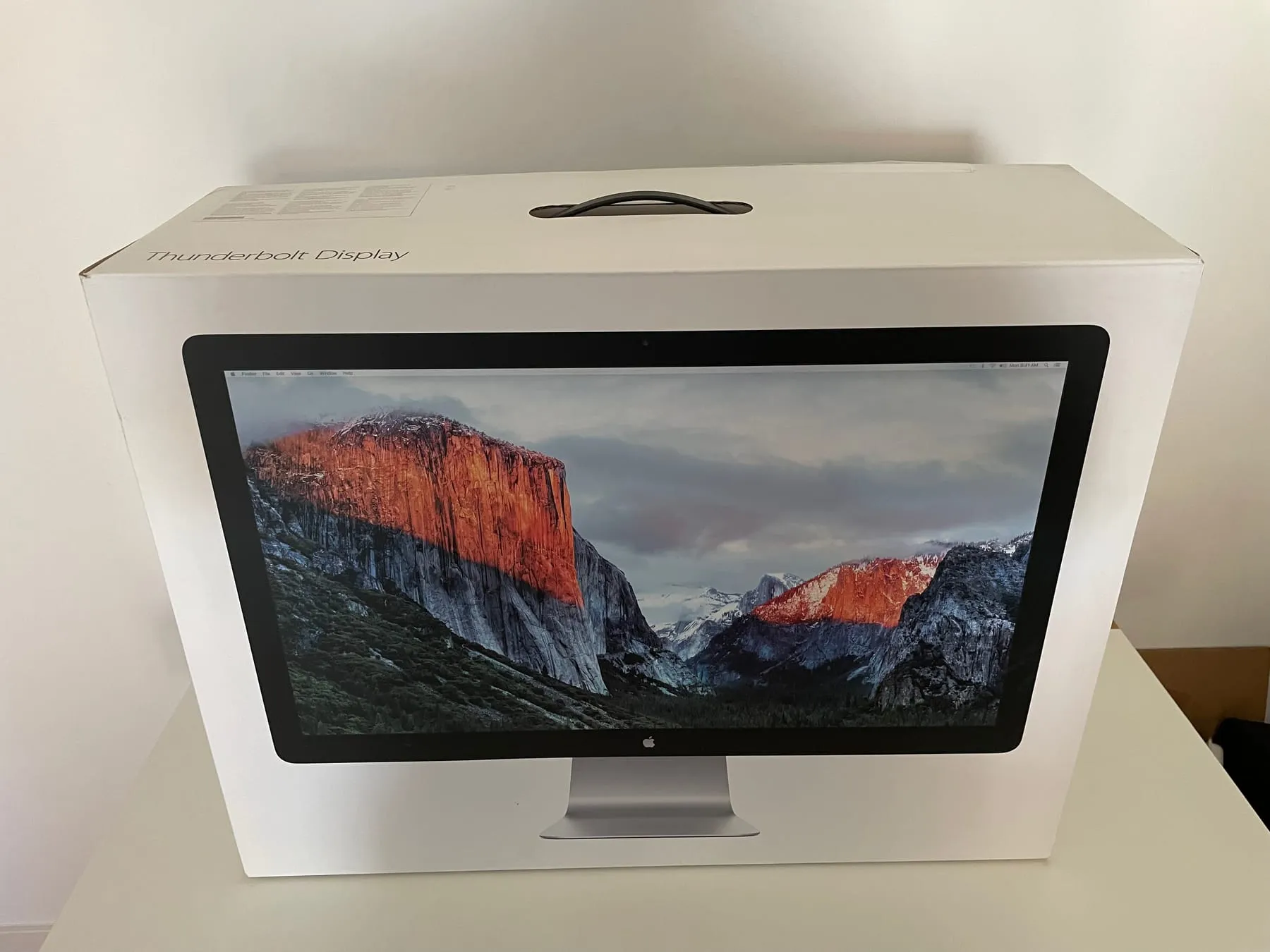 Apple Thunderbolt Display — with box