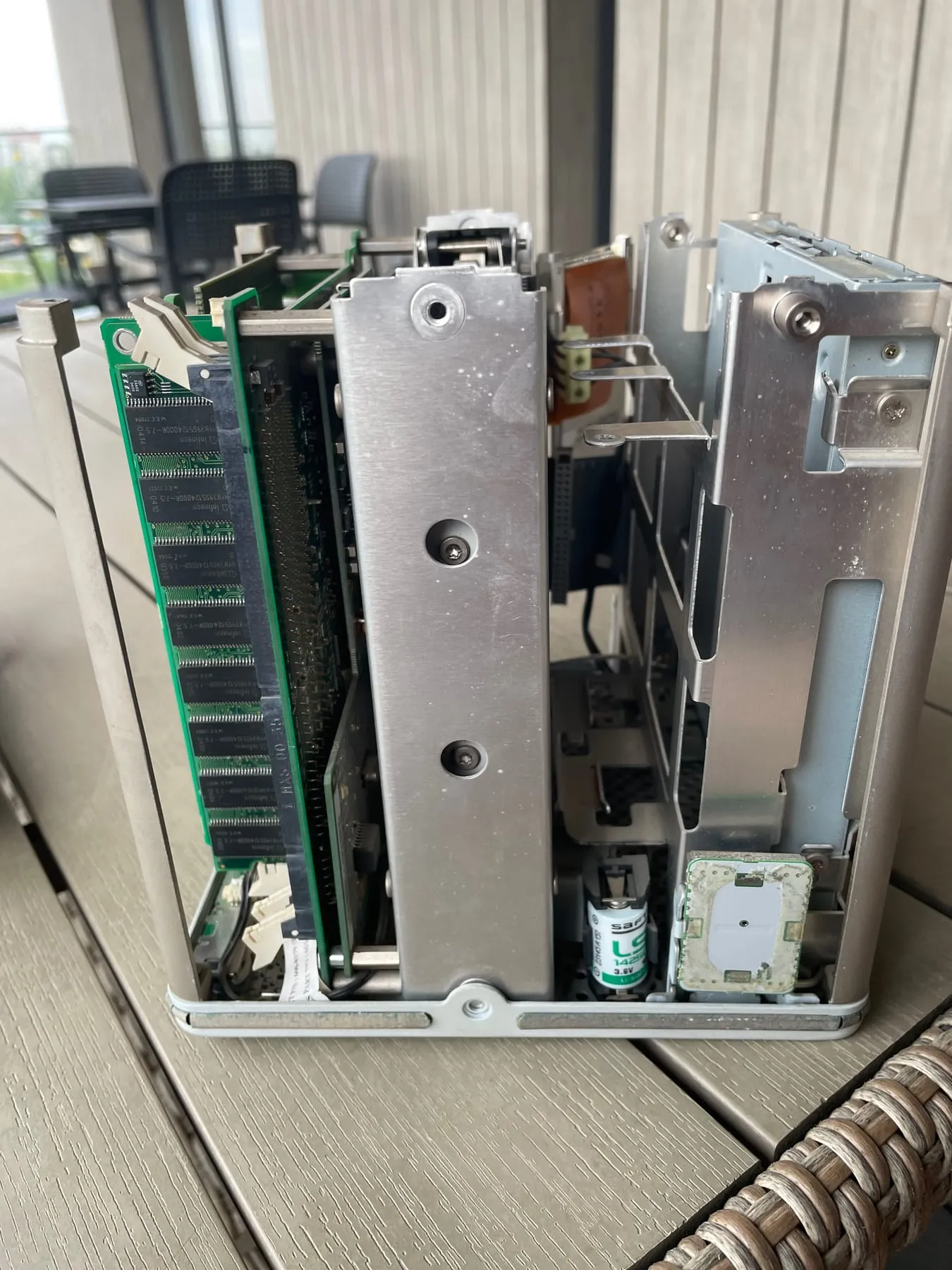 Apple Power Mac G4 Cube — core detail