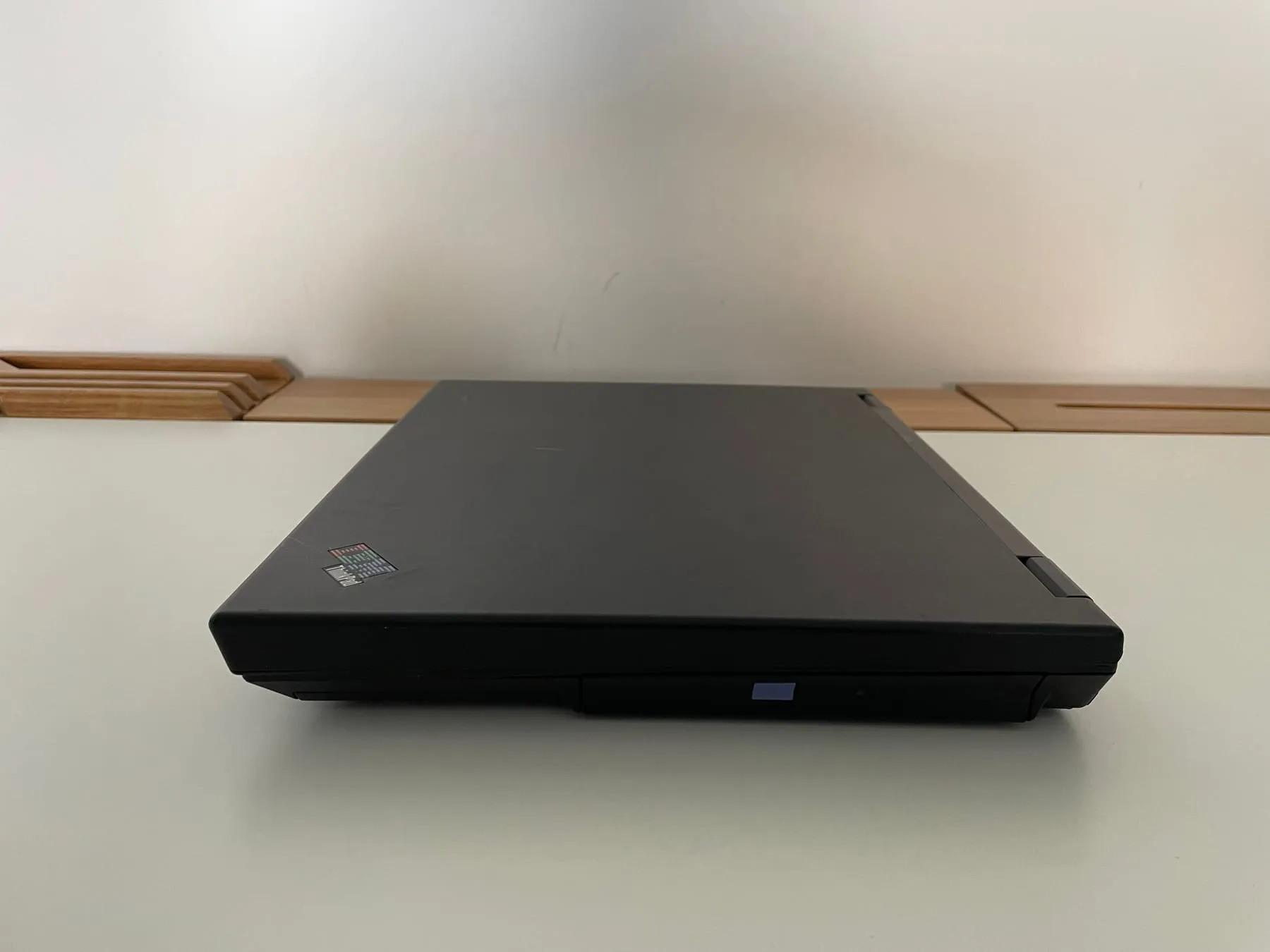 IBM ThinkPad i Series 1200 — lid