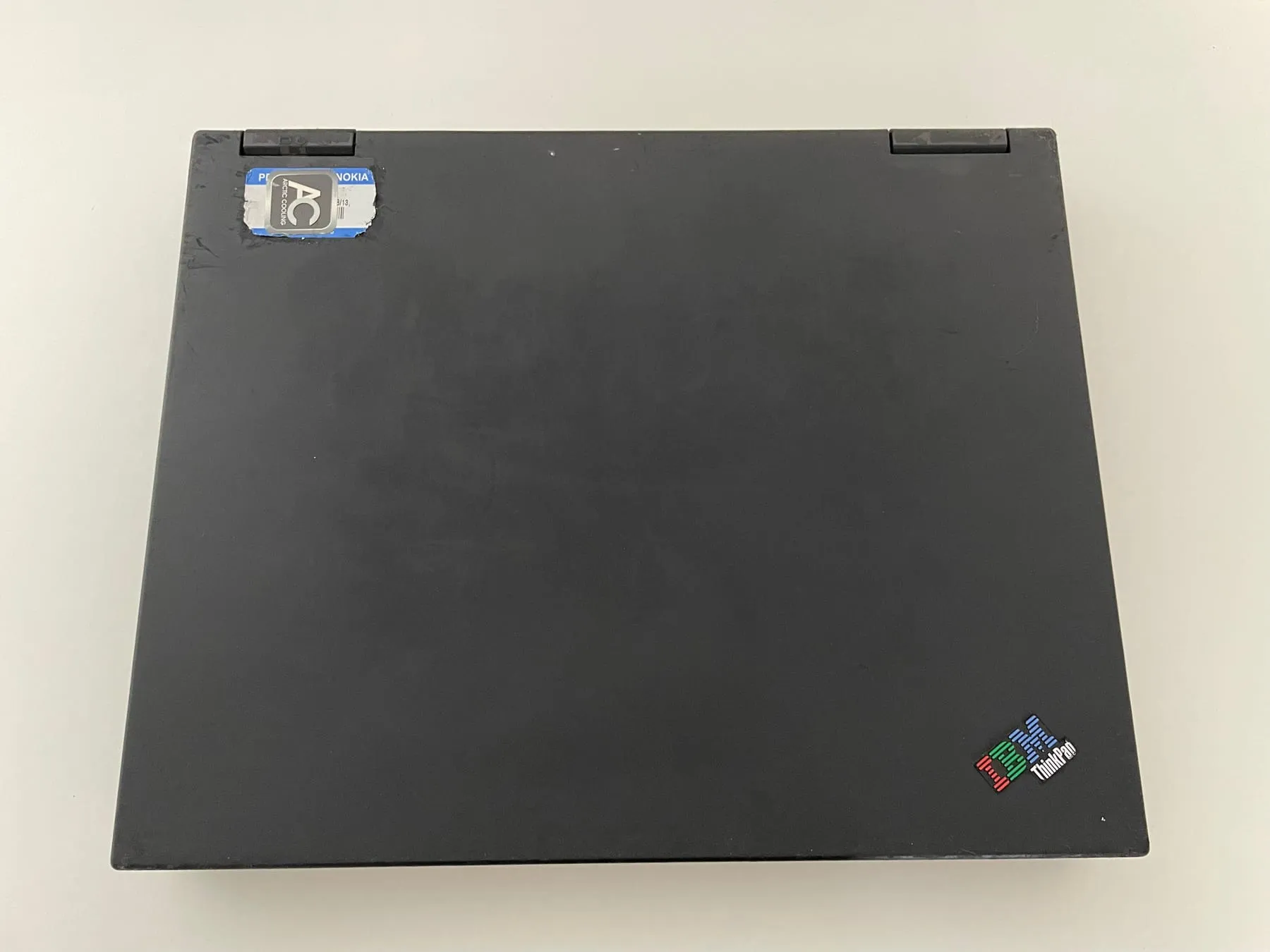 IBM ThinkPad 600E — lid
