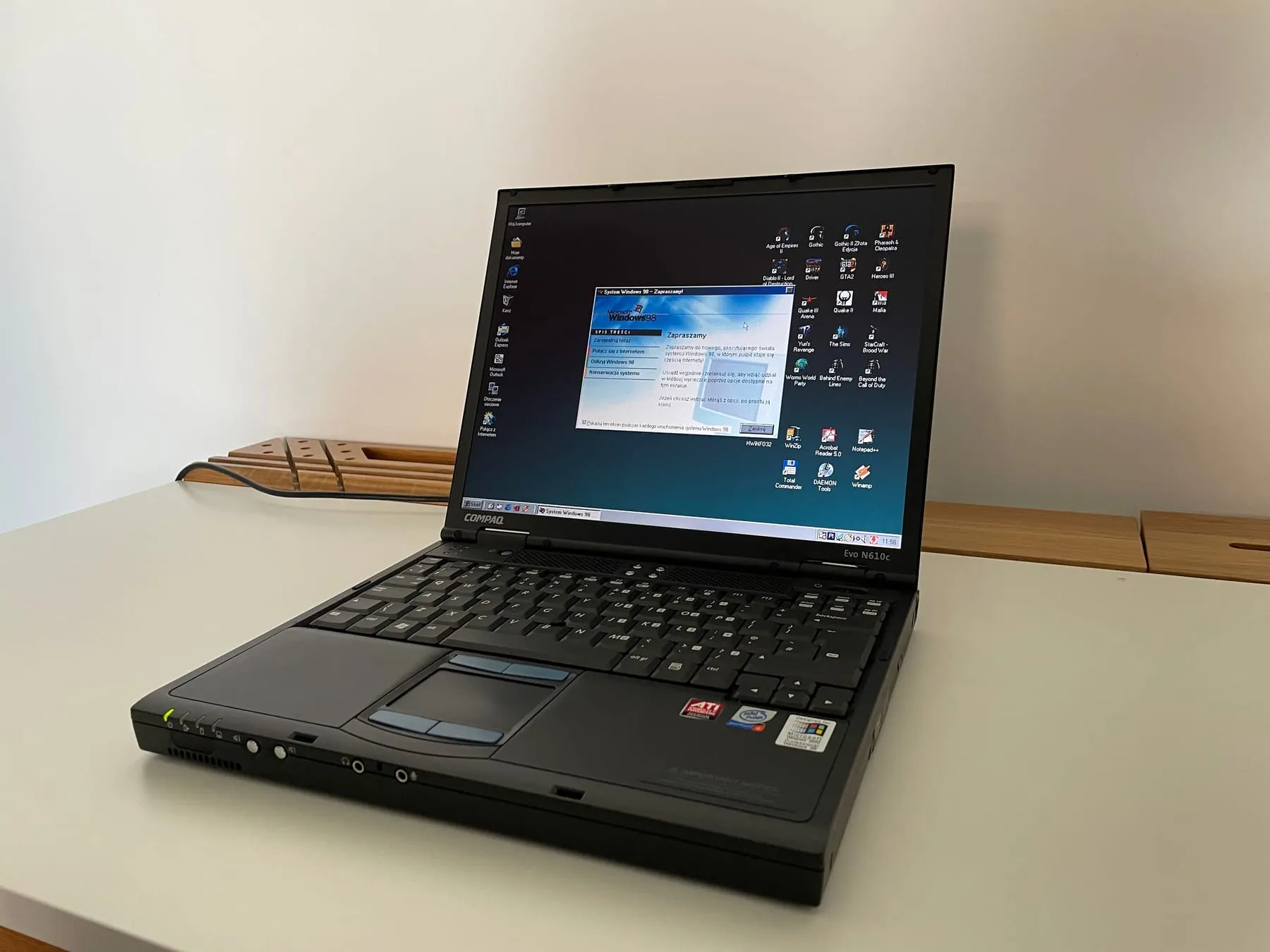 Compaq Evo N610c — desktop