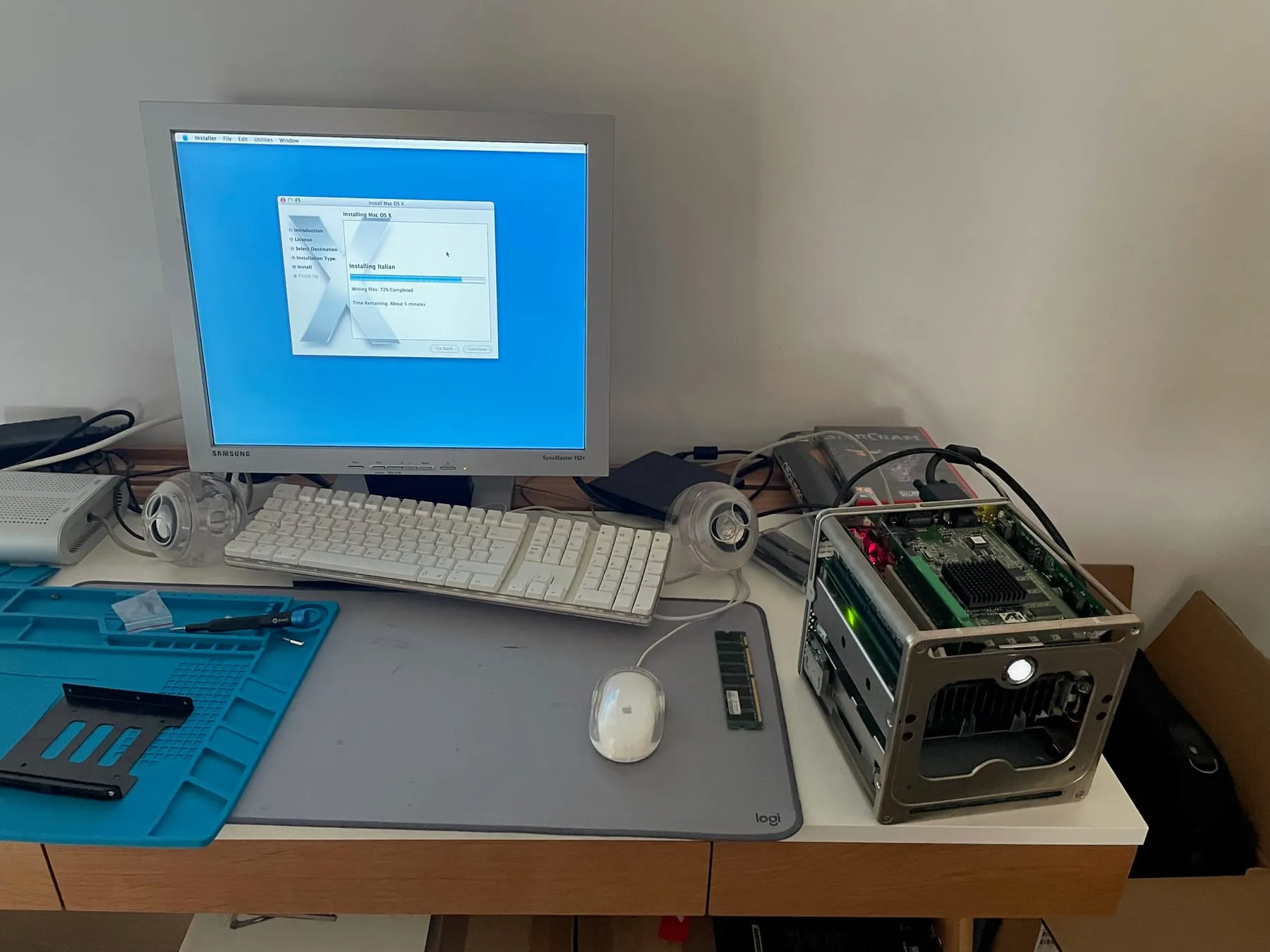 Apple Power Mac G4 Cube — service bench